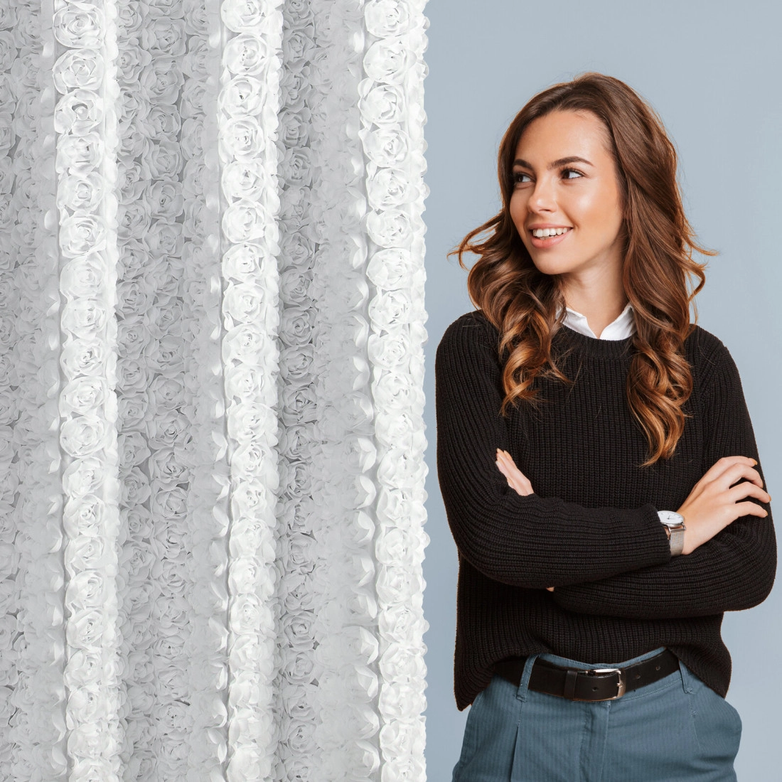 Záves 140x270 cm šifónový biely s ružami 3D na riasiacu pásku ROSES Eva Minge