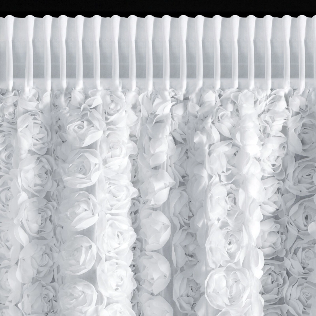 Záves 140x270 cm šifónový biely s ružami 3D na riasiacu pásku ROSES Eva Minge