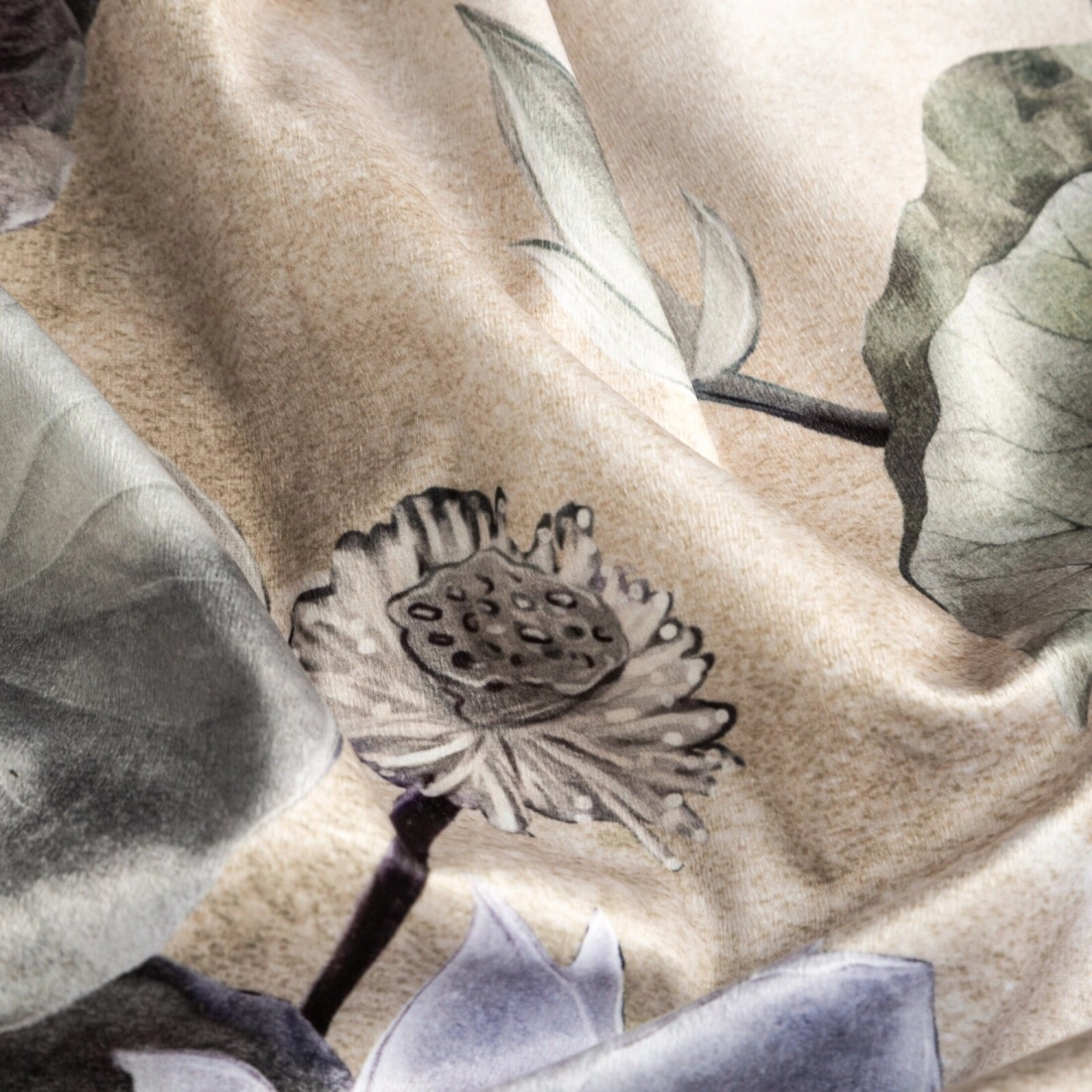 Záves 140x270 cm zamatový béžový, zelený na riasiacu pásku LOTOS