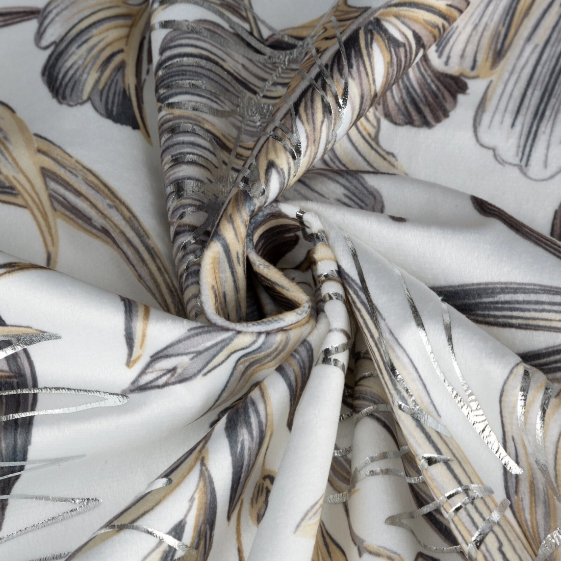 Záves 140x270 cm zamatový biely, strieborný na riasiacu pásku RODOS