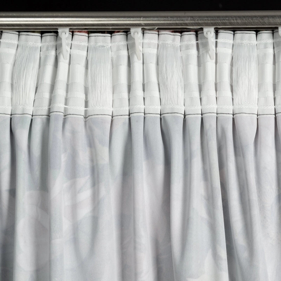 Záves 140x270 cm zamatový bordový, zelený na riasiacu pásku PEONIA