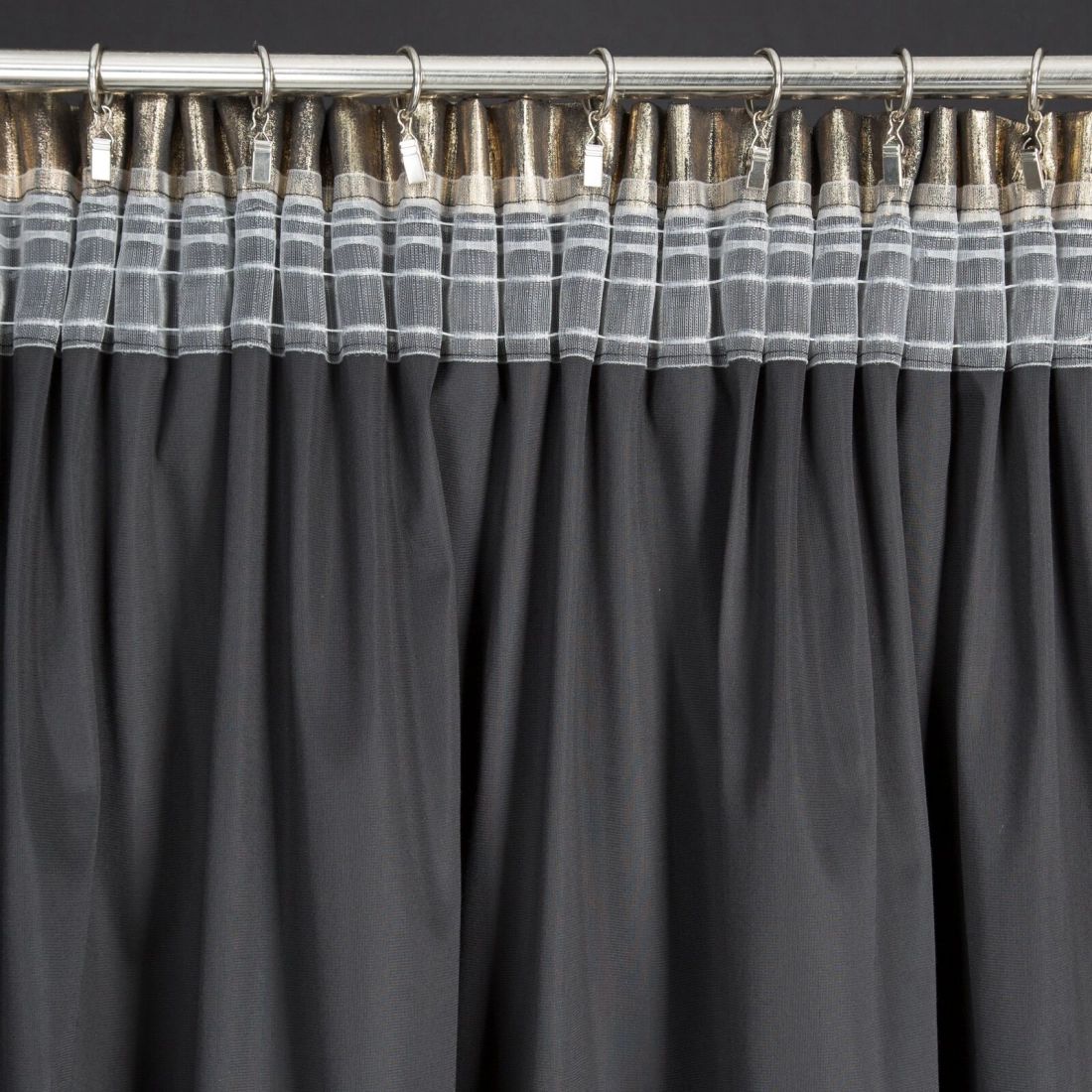 Záves 140x270 cm zamatový čierno šampanský na riasiacu pásku EMILA