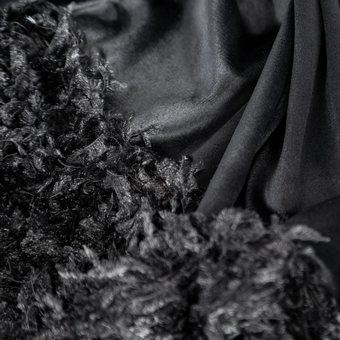 Záves 140x270 cm zamatový čierny na riasiacu pásku tunel MARION