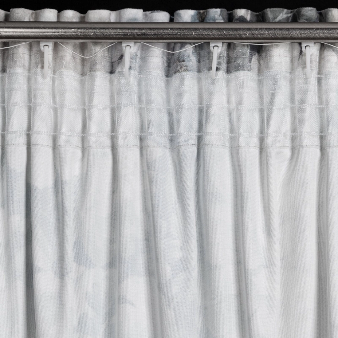 Záves 140x270 cm zamatový krémový, modrý na riasiacu pásku LUCIA