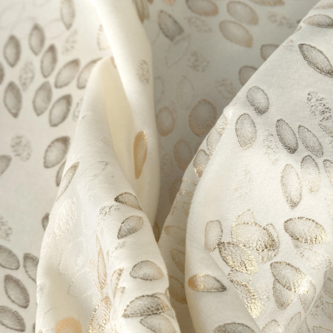 Záves 140x270 cm zamatový krémový na riasiacu pásku FELIS