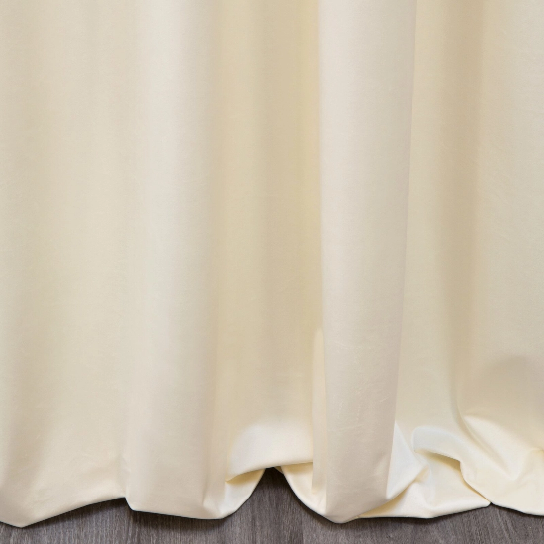 Záves 140x270 cm zamatový krémový na riasiacu pásku SIBEL Pierre Cardin