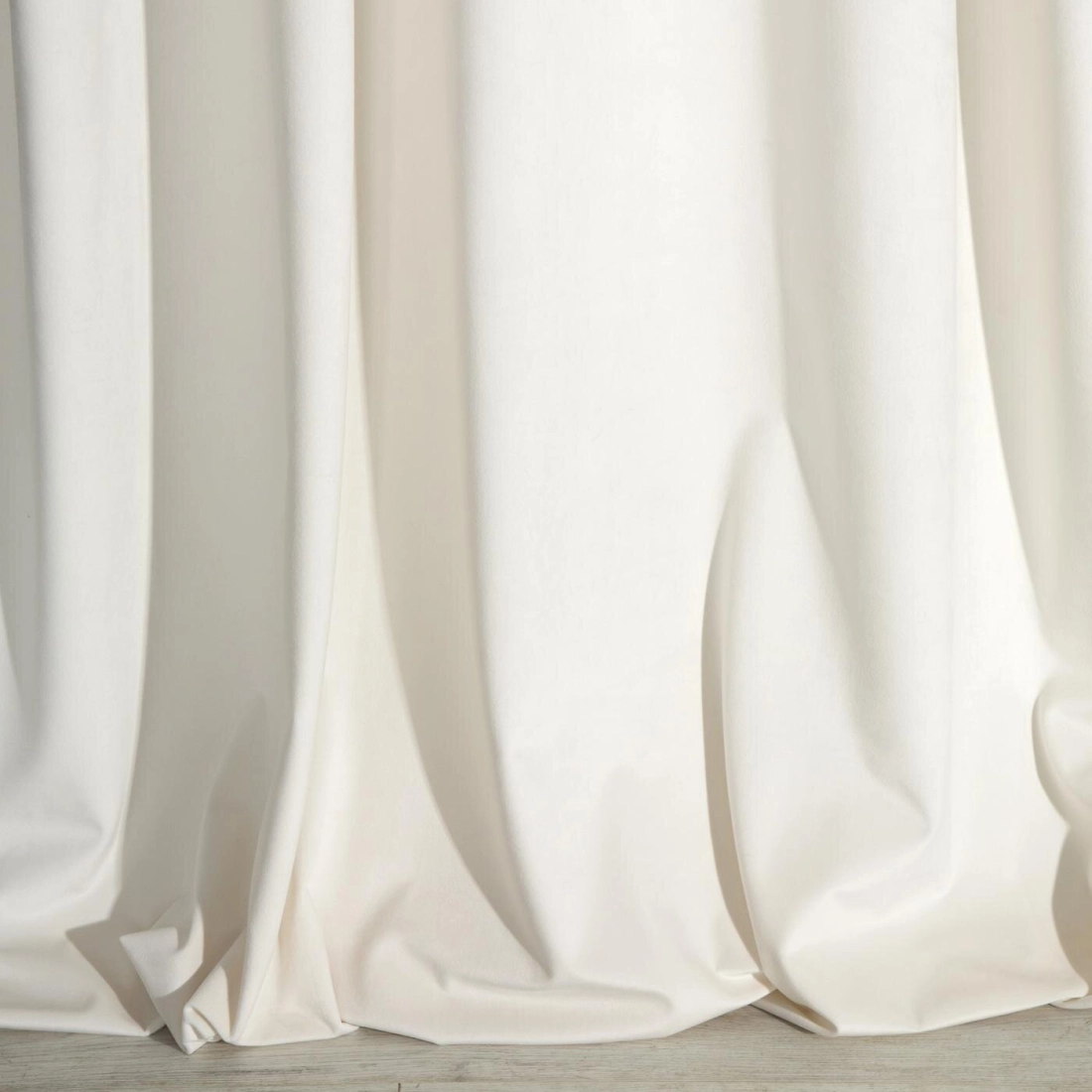 Záves 140x270 cm zamatový krémový na riasiacu pásku VILLA