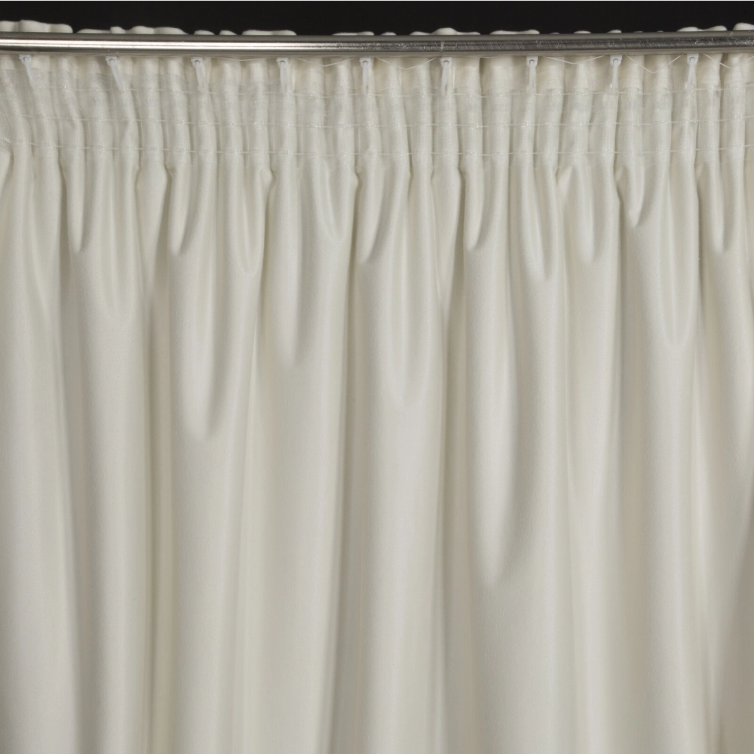 Záves 140x270 cm zamatový krémový šampanský na riasiacu pásku MARIELA