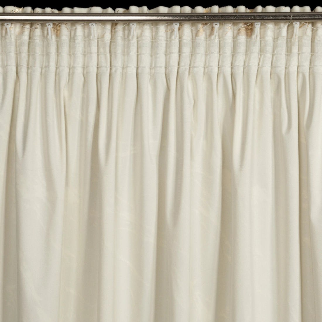 Záves 140x270 cm zamatový krémový zlatistý na riasiacu pásku MOLLY