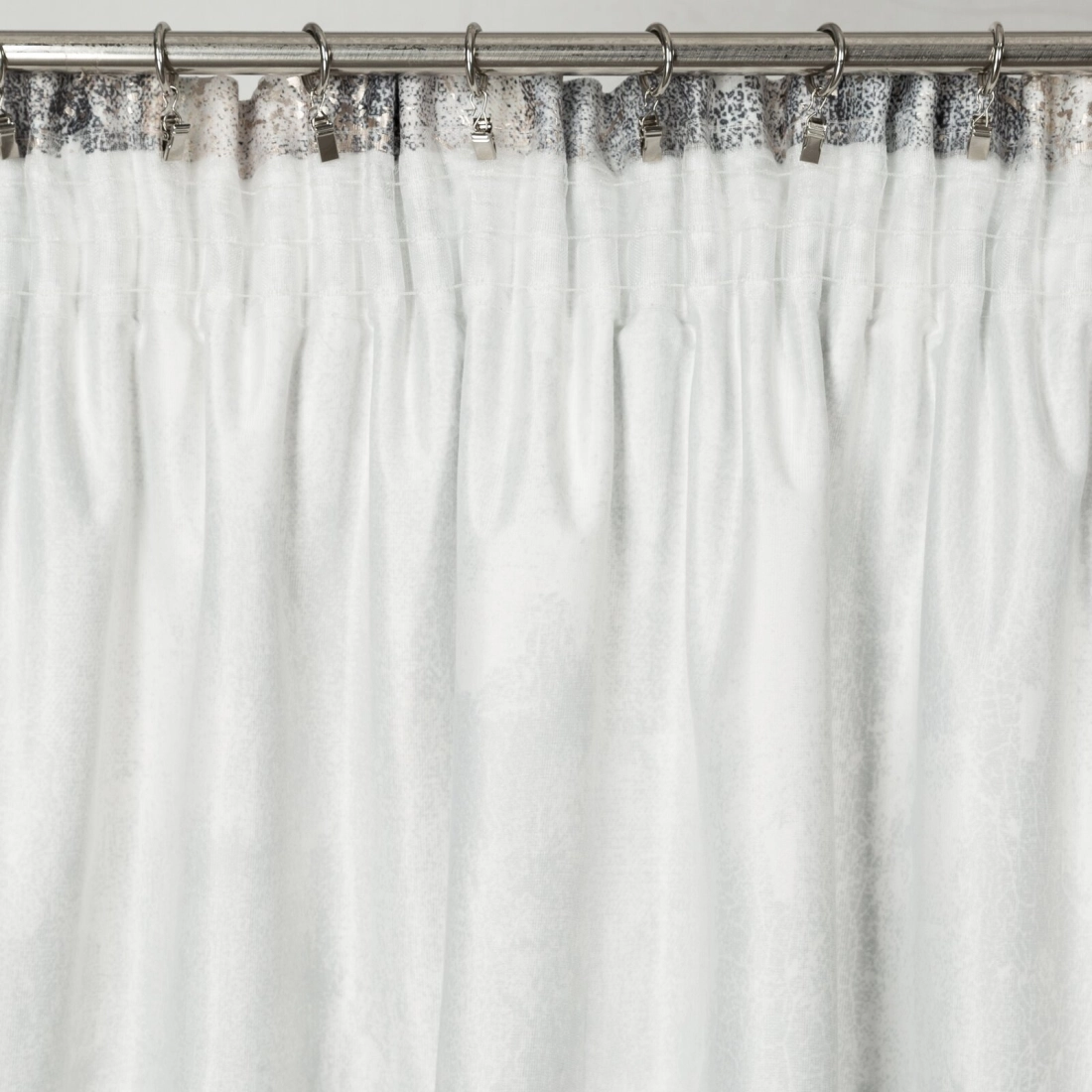 Záves 140x270 cm zamatový strieborno-béžový na riasiacu pásku ESTER