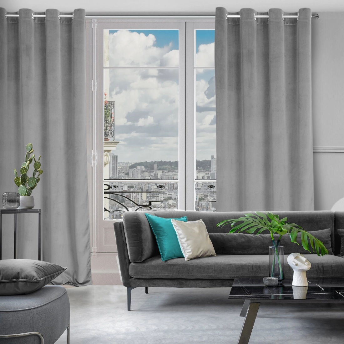 Závěs 140 x 270 cm sametový stříbrný na kovových kroužcích CARMEN