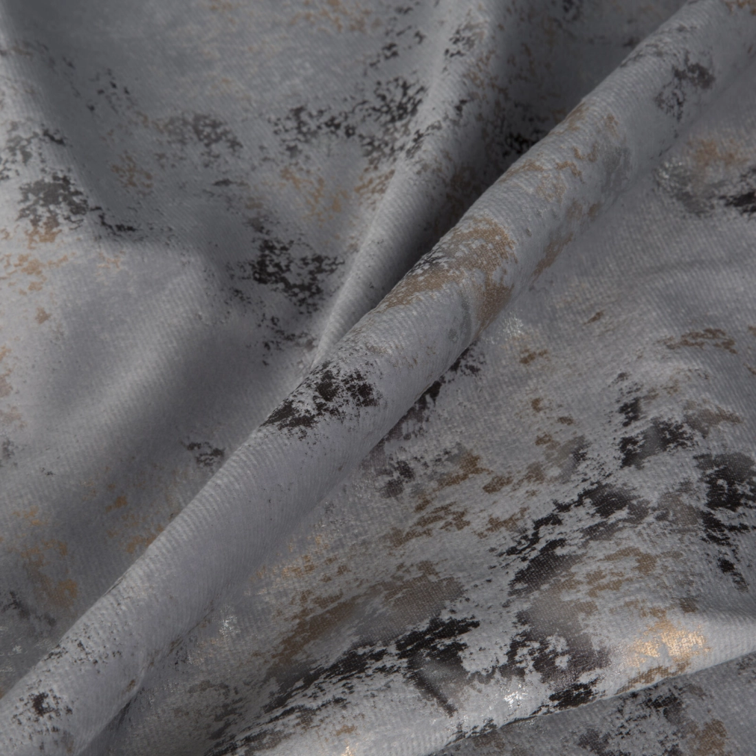 Záves 140x270 cm zamatový strieborný šampanský na riasiacu pásku MARIELA