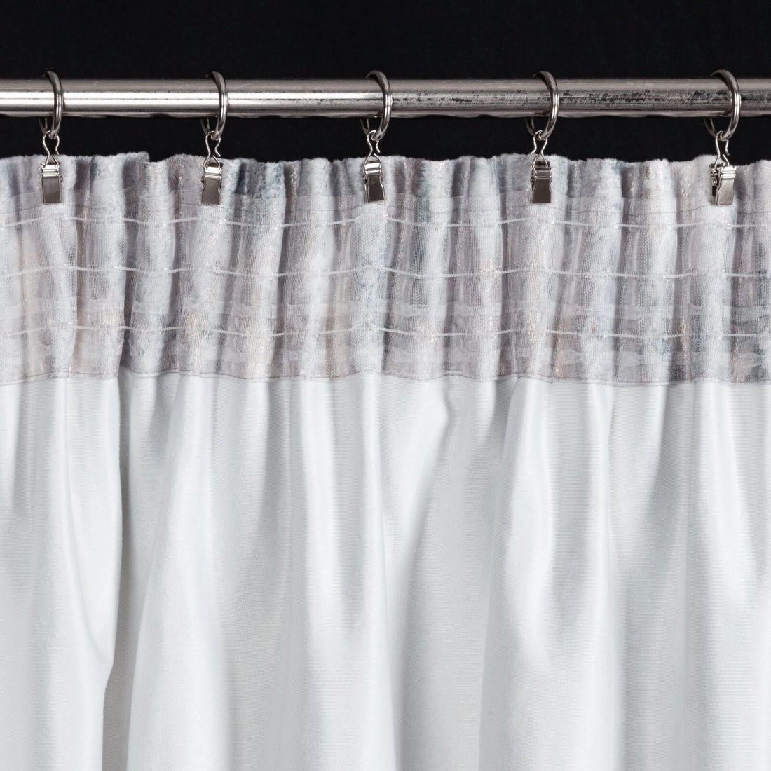 Záves 140x270 cm zamatový strieborný sivý na riasiacu pásku TINA