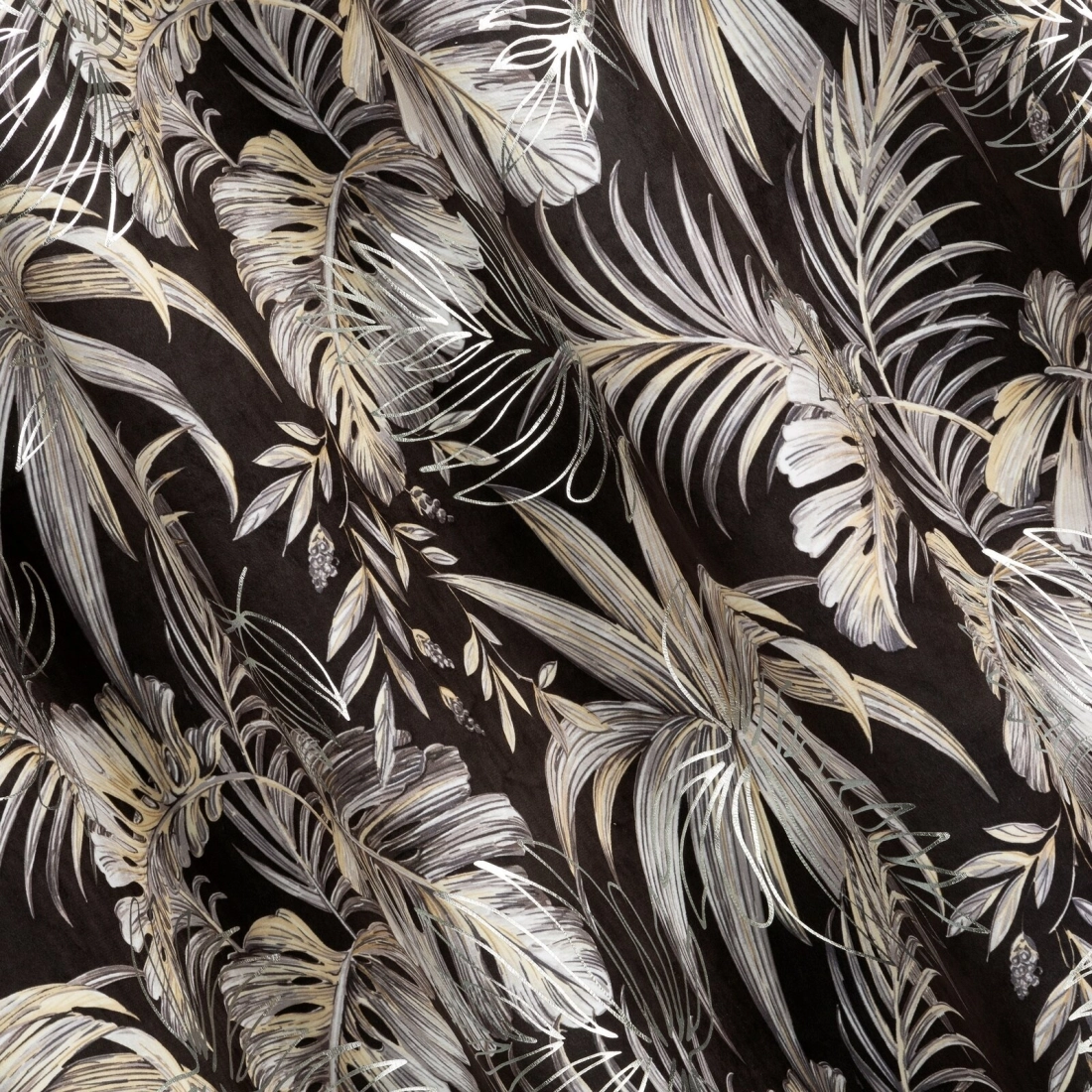 Záves 140x270 cm zamatový tmavohnedý so striebornými listami na riasiacu pásku RODOS