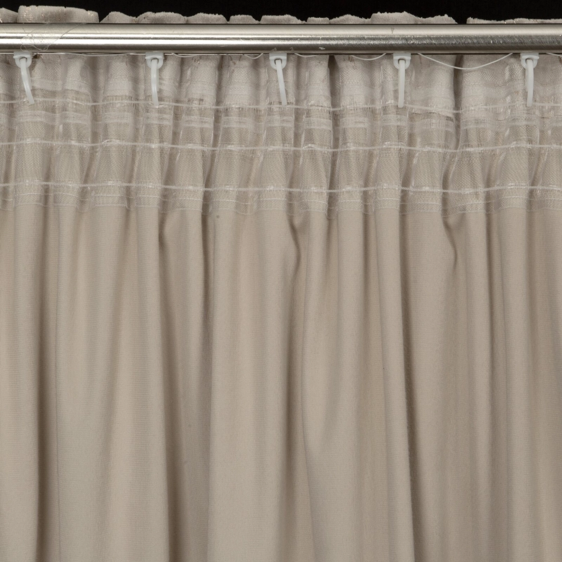 Závěs 140x300 cm sametový béžový se zlatým vzorem na řasicí pásku NADIA