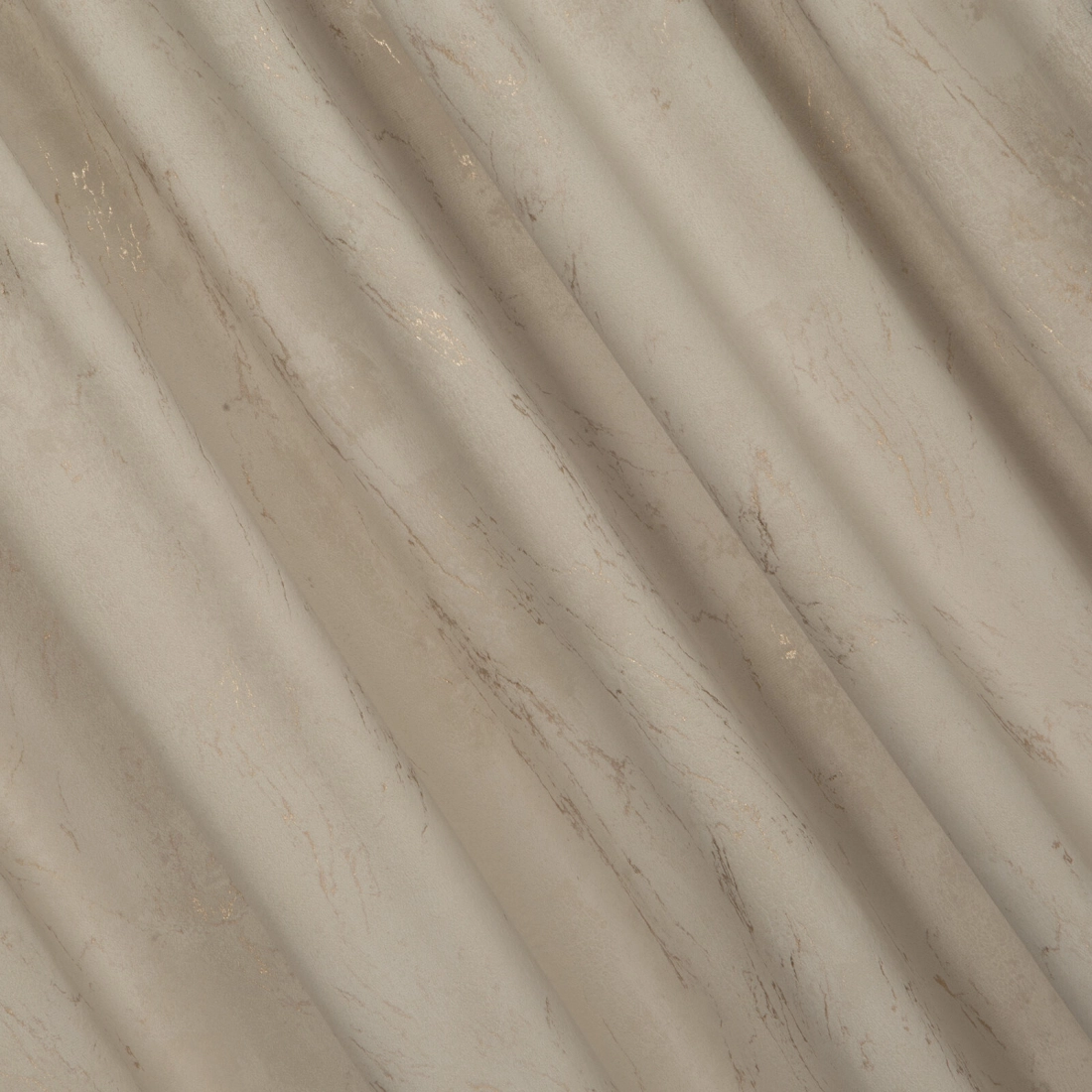 Závěs 140x300 cm sametový béžový se zlatým vzorem na řasicí pásku NADIA