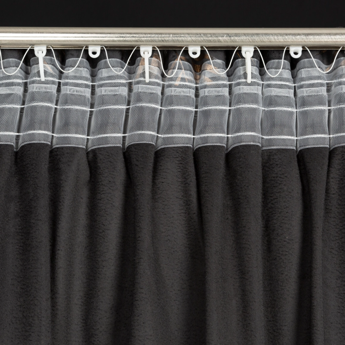 Záves 140x300 cm zamatový čierny, šampanský na riasiacu pásku GLORIA