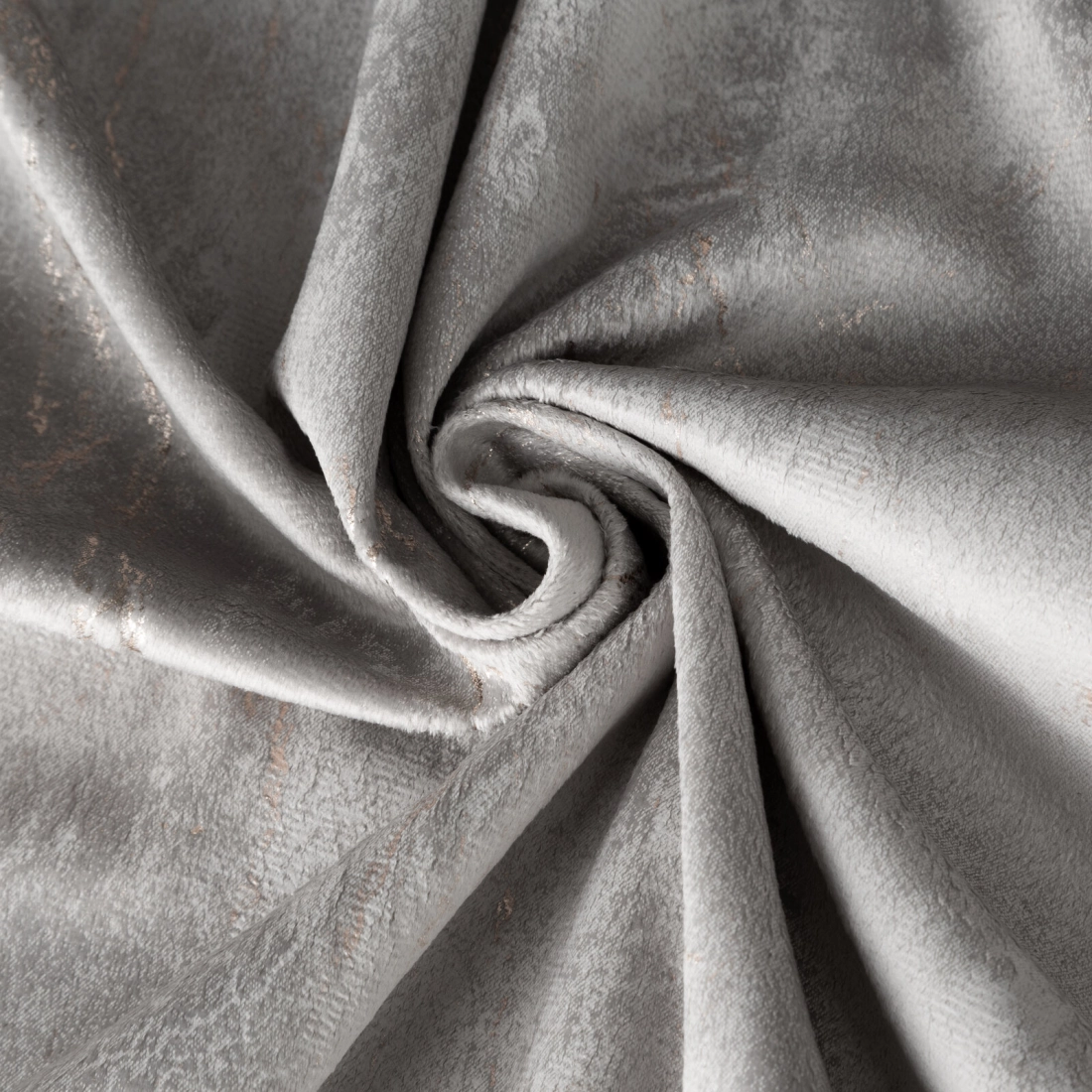 Záves 140x300 cm zamatový strieborný so zlatým vzorom na riasiacu pásku NADIA