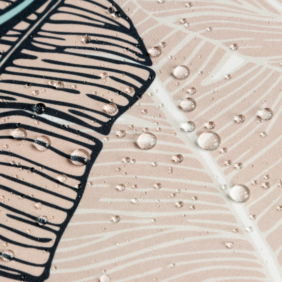 Voděodolný matný závěs 155x260 cm z polyesteru, béžovo-zelený, na traky se suchým zipem GARDEN