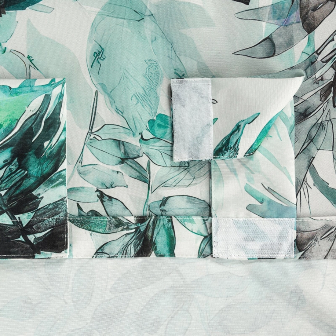 Záves 155x260 cm vodoodolný polyester bielo-zelený GARDEN 2