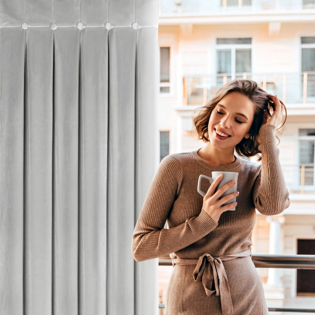 Záves 85x250 cm zamatový strieborný na riasiacu pásku so šnúrkami ALITA