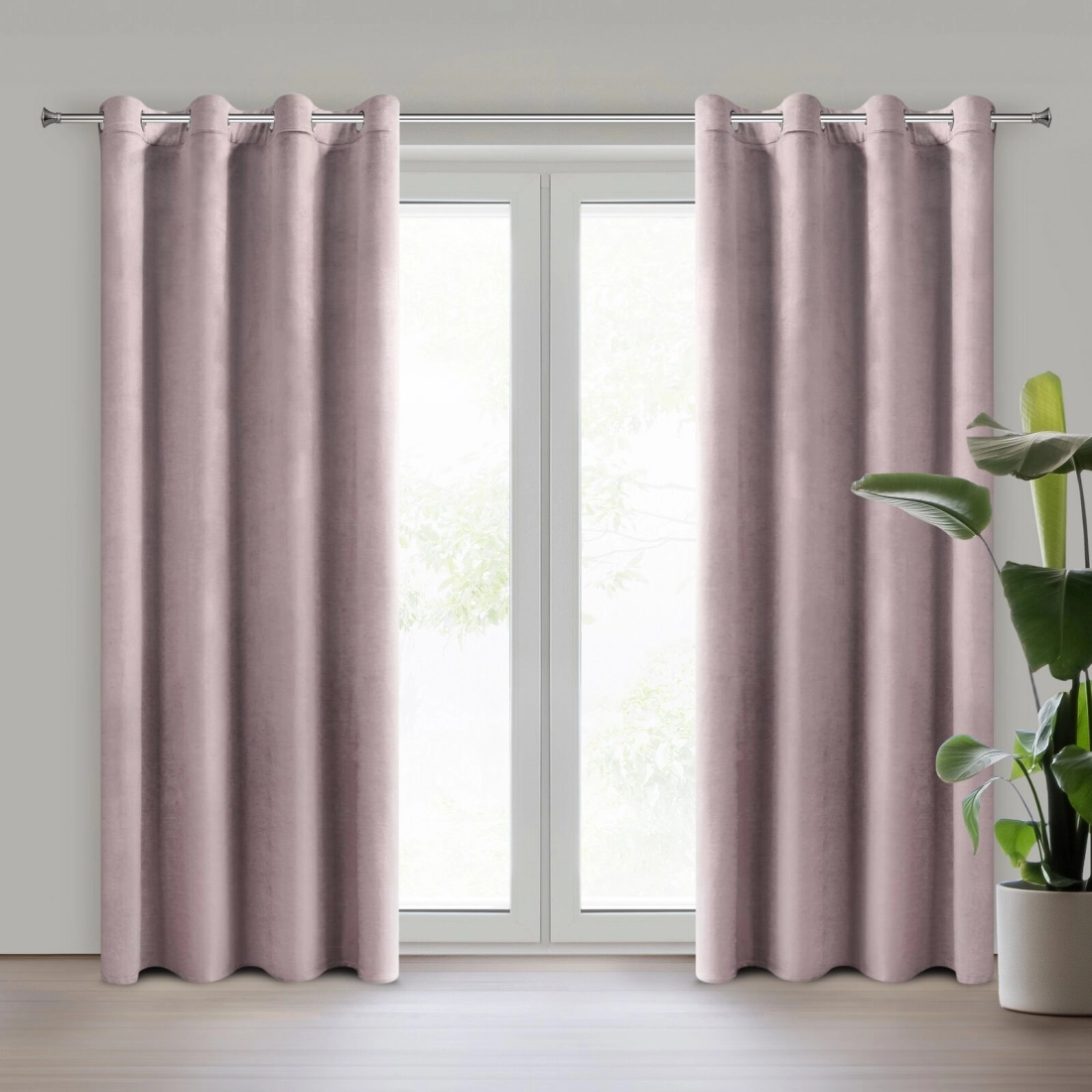 Záves na kovové krúžky Rosa 140x250 cm zamatový, púdrovo ružový