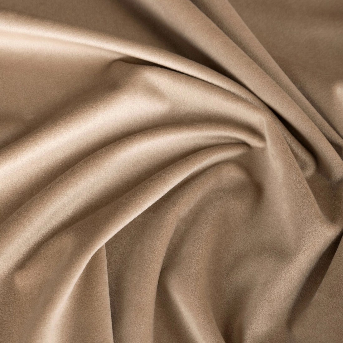 Závesy 140x250 cm zamatové béžové na kovové krúžky DARLA