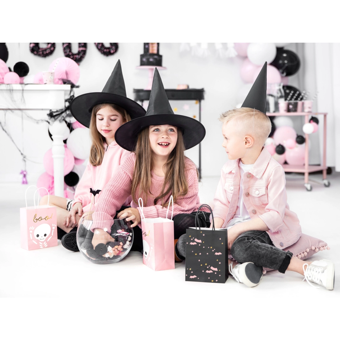 Fekete boszorkánykalap – magas, 38 cm átmérővel, farsangra