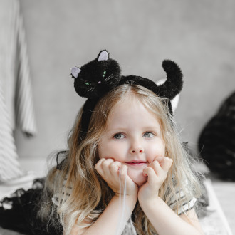 Naglavni trak črna mačka z ušeski in repom, plišast, 23,5 × 18 cm