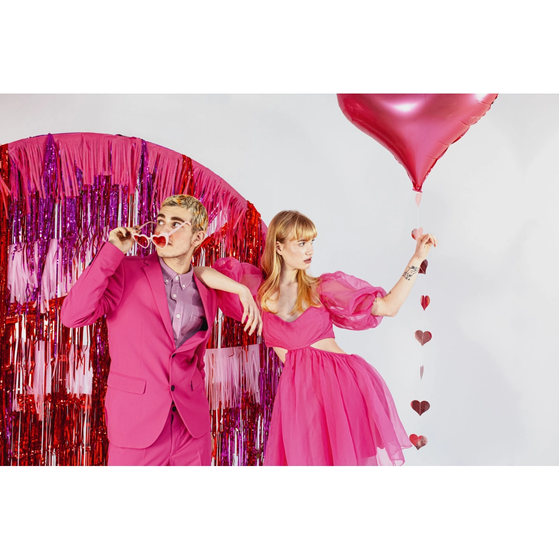 Draperie roșie lucioasă pentru petrecere, 90x250 cm – decorațiune pentru evenimente