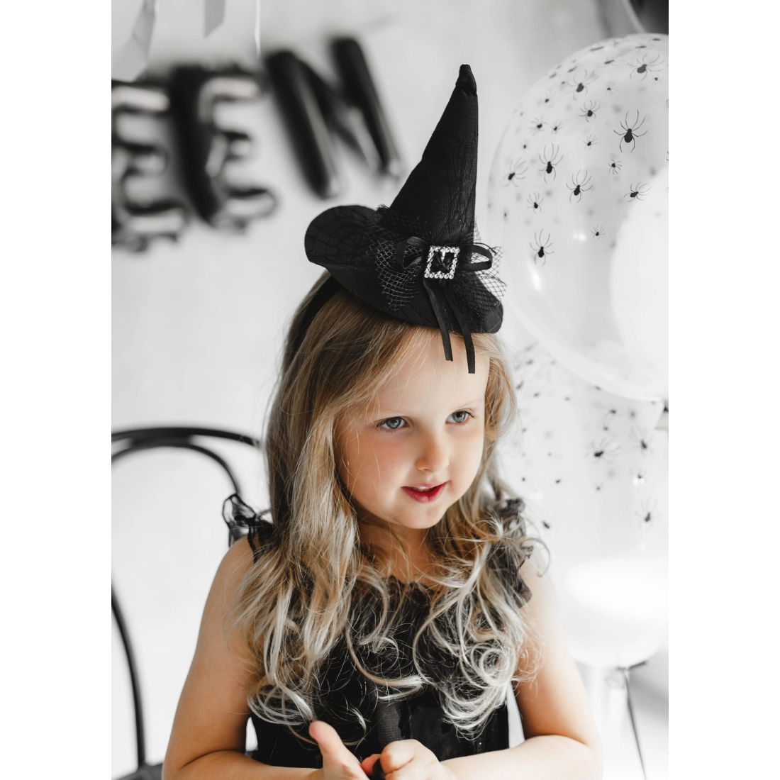 Fekete hajpánt boszorkánykalappal 17x28 cm Halloweenre