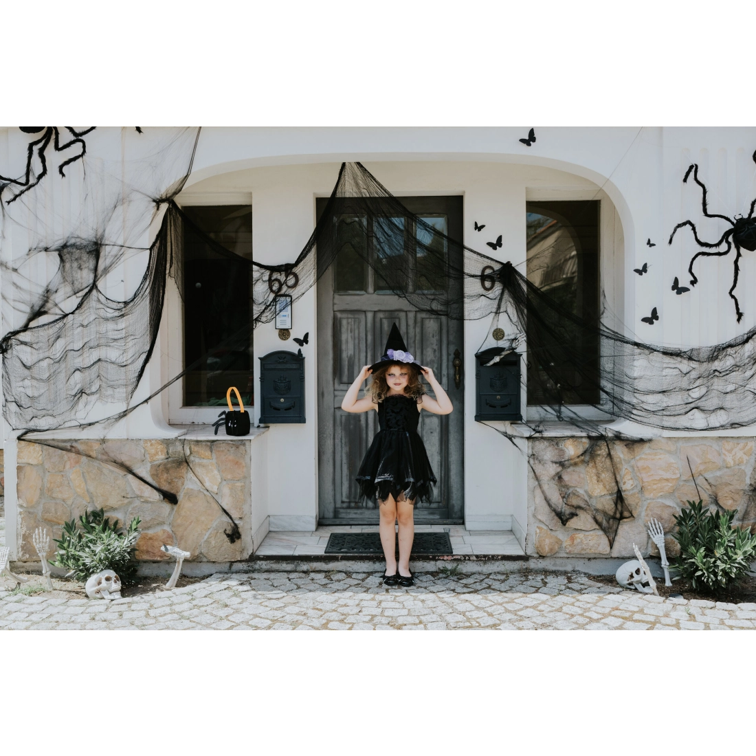 Plasă decorativă neagră din poliester 0,72×9,8 m pentru interior și exterior