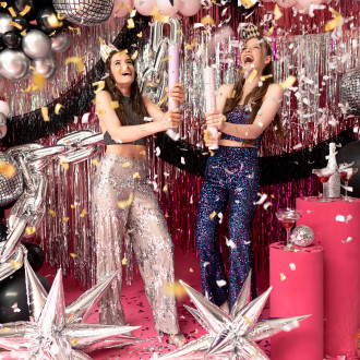 Črna resasta girlanda za praznovanje, 135 cm x 20 cm