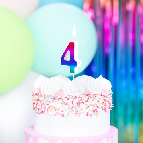 Szivárványos, fényes tortagyertya – 4-es szám születésnapi tortára