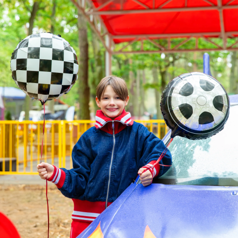 Racing Car fólia lufi autó motívummal partijára