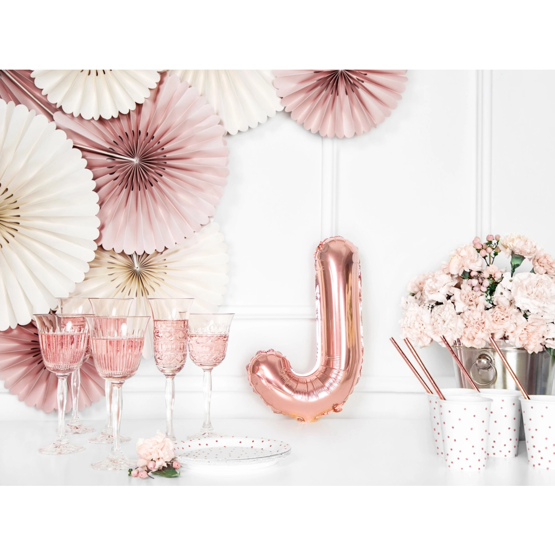 Rose gold fólia lufi J betű bulira