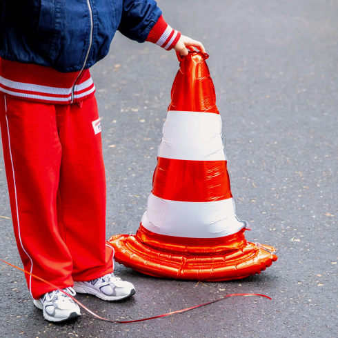 Foliasti stoječi balon prometni stožec 65 x 88 cm