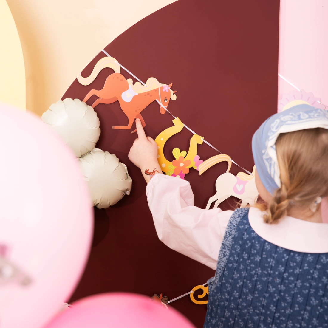 Lovacskás girland 270 cm