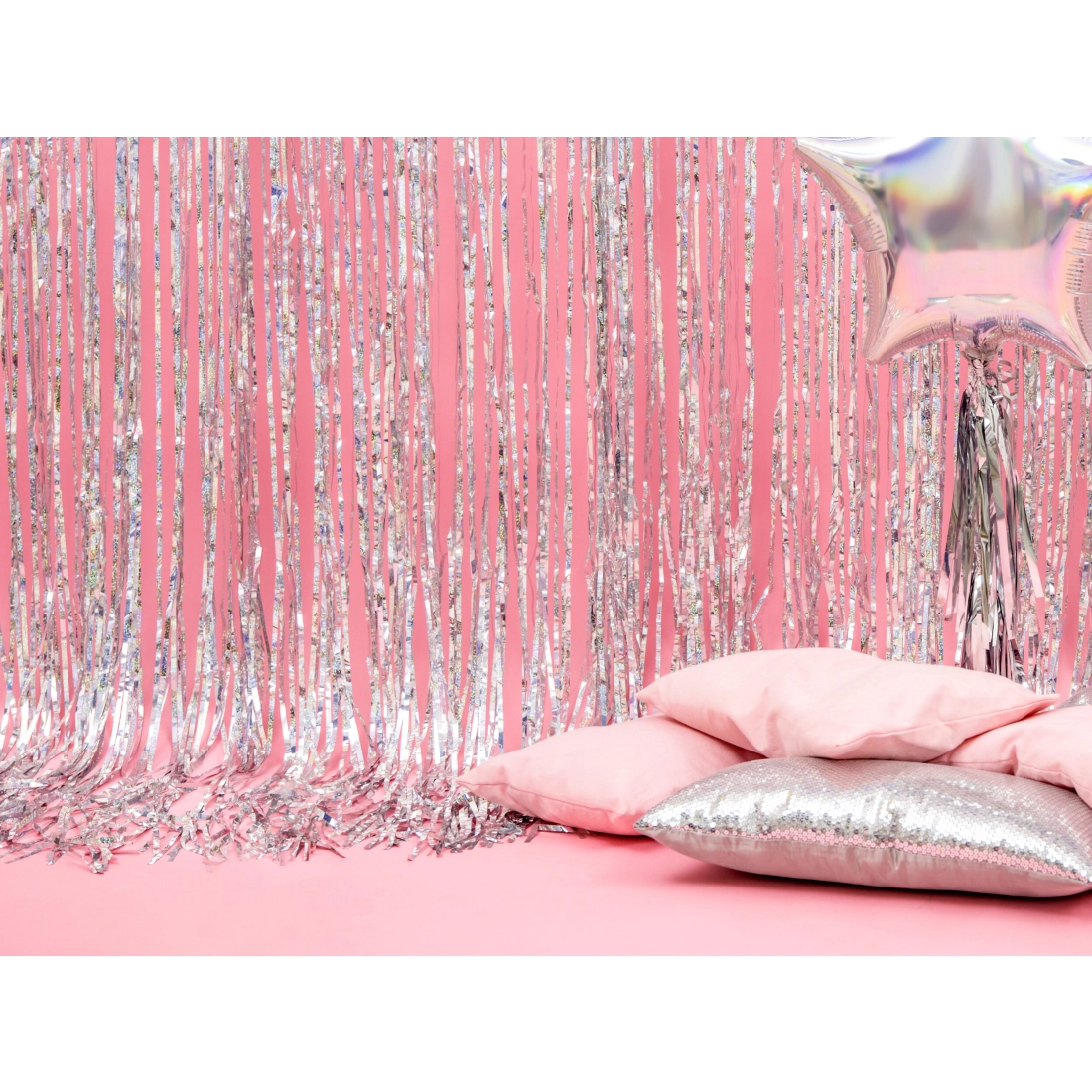 Draperie holografică pentru petrecere 90x250 cm – decorațiune strălucitoare pentru evenimente