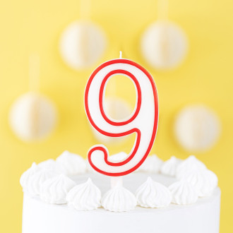 Rojstnodnevna sveča v obliki števila 9 – rdeč rob, 13 cm