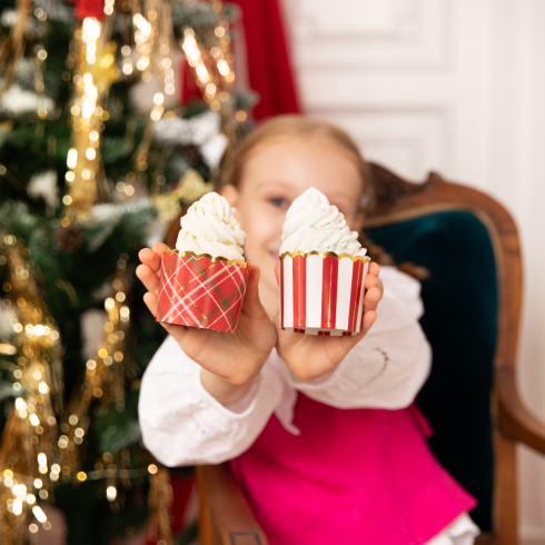 Karácsonyi kockás papír muffinforma, 50 db