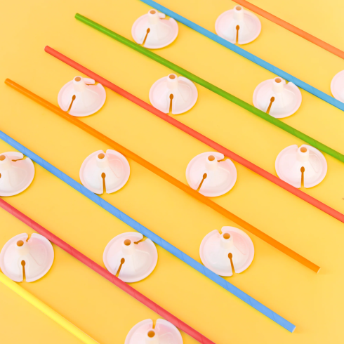 Papírové tyčky na balonky mix barev 10 ks