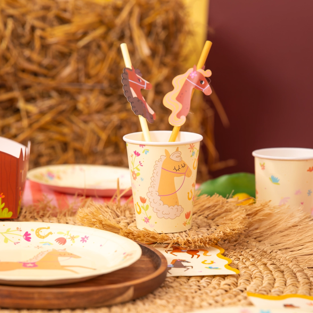 Paie din hârtie cu căluți 19,5 cm – set 6 buc.