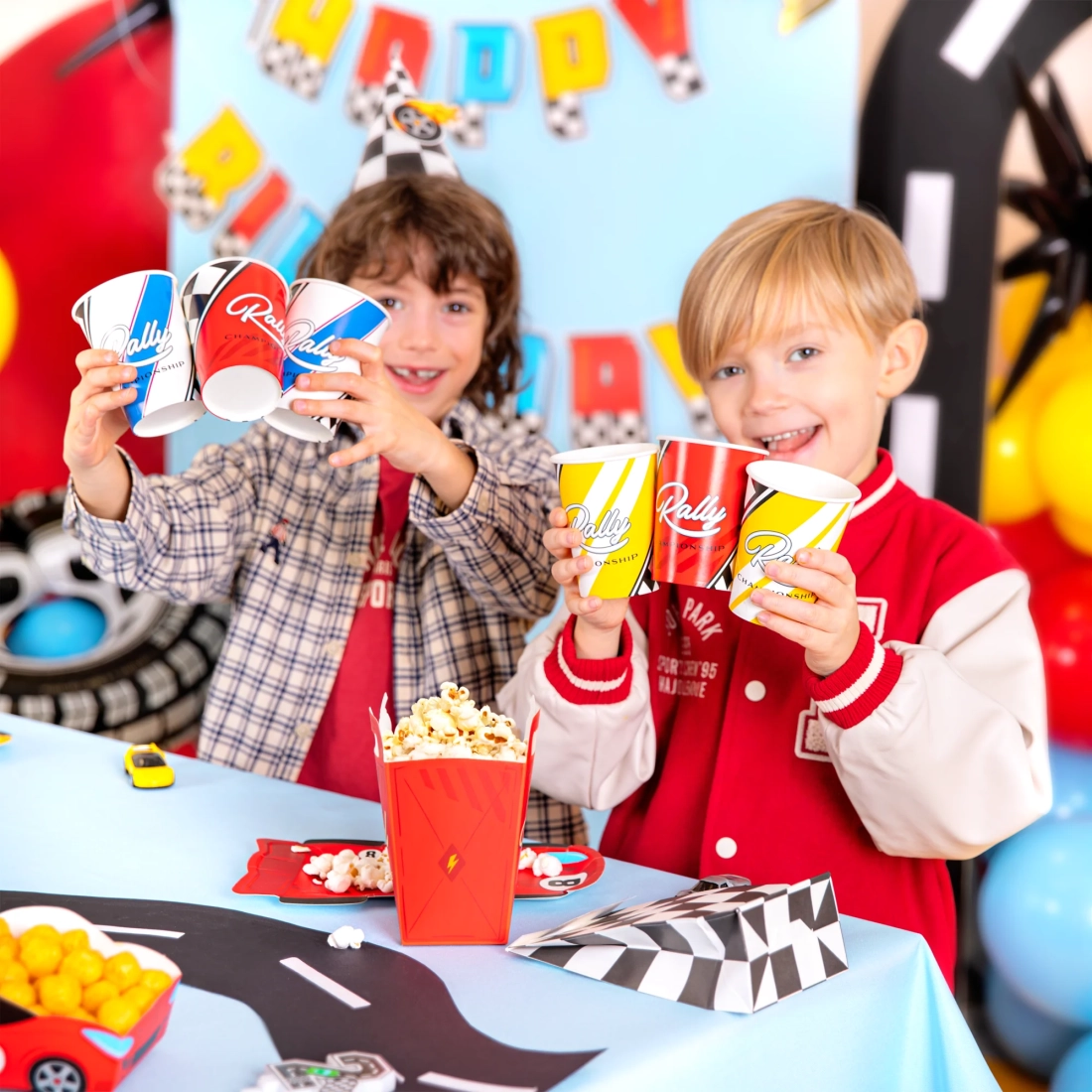 Party poháre Race On 270 ml 6 ks