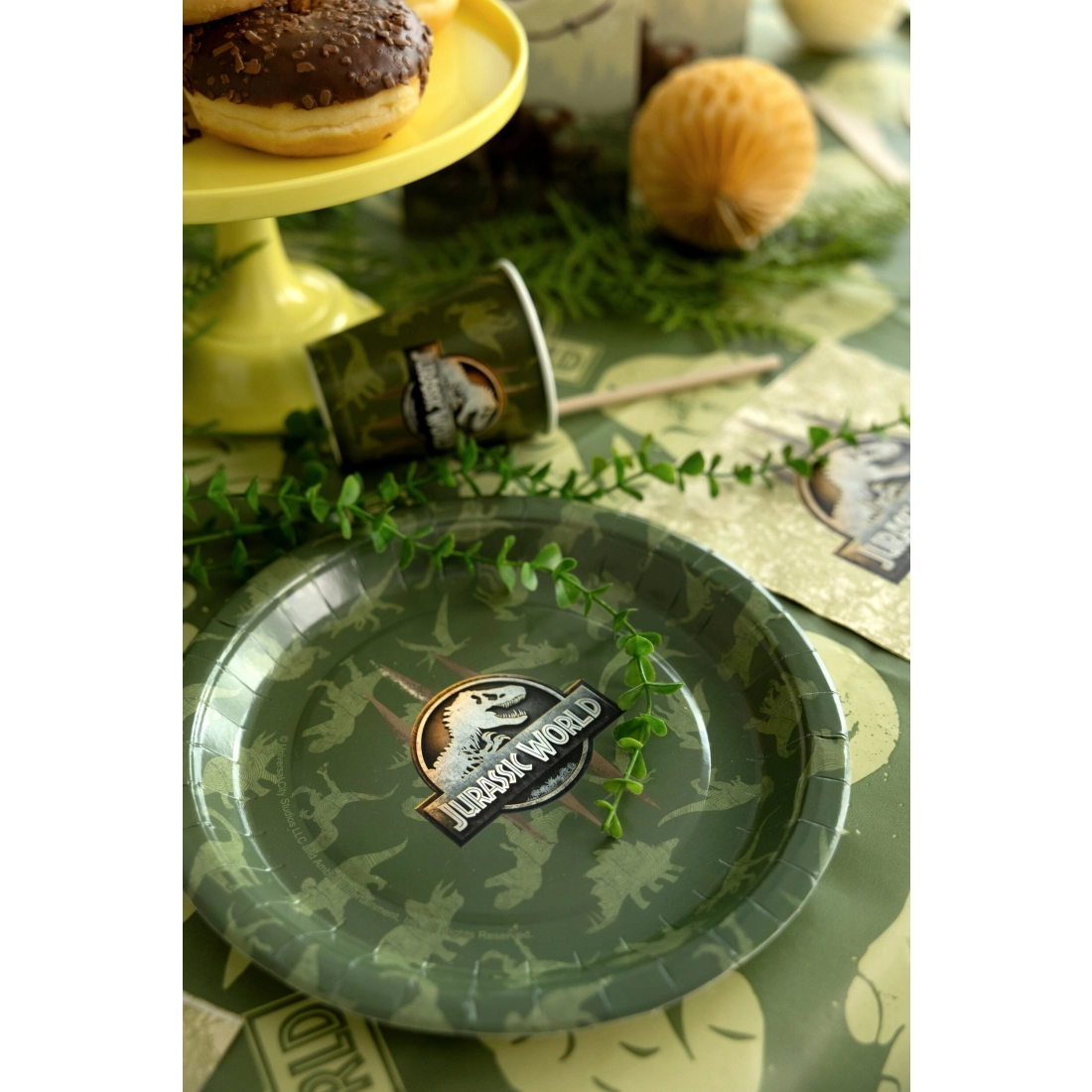 Jurassic World partytányérok, vegyes színek, 6 db