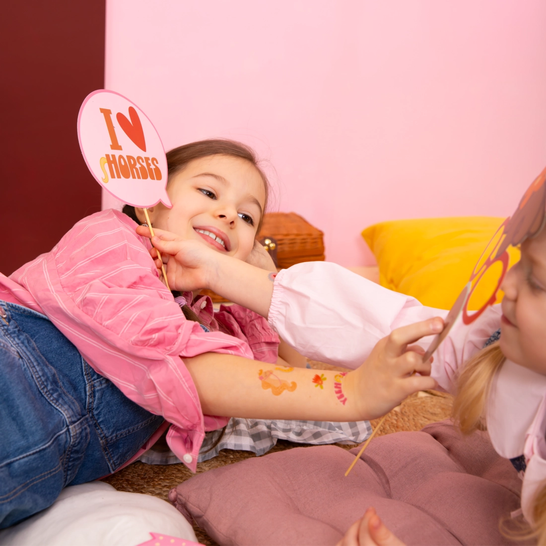 Fotózási kellékek Lovacskák – 11 darabos készlet