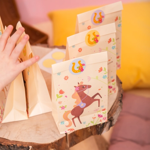 Lovas mintájú édességzsákok – 6 darabos csomag