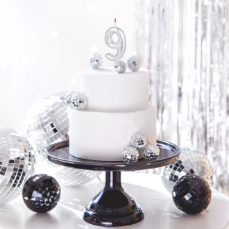 Srebrna sijoča tortna svečka številka 9, 6 cm