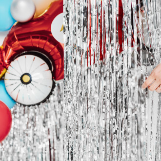 Srebrna metalik party zavesa 100x200 cm – dekorativna folijska zavesa