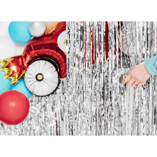 Draperie metalică argintie pentru petrecere 100x200 cm – perdea decorativă din folie